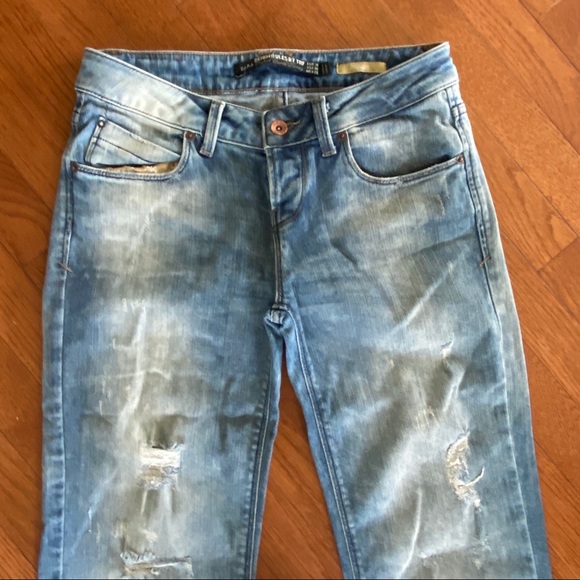 ZARA DISTRESSED JEANS - Picture 3 of 11
